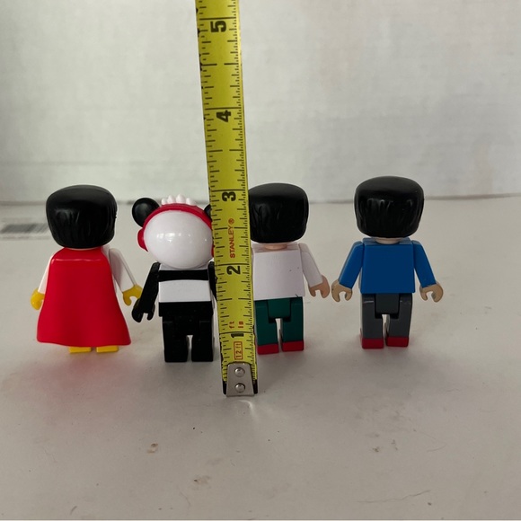 Ryans World Toy Figures LOT OF 4 Ryan’s Characters 3" - Picture 7 of 7